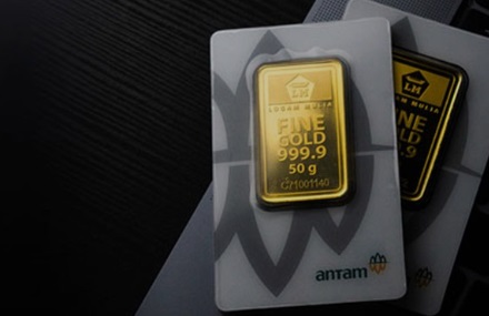 Harga Emas Antam Turun Rp2.000 per Gram Sabtu 16 November 2024